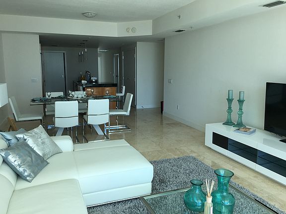 4th image of 3801 Collins Ave #605