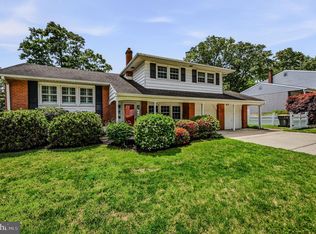 122 Chapel Hill Dr, Newark, DE 19711