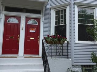 2850 N Racine Ave, Chicago, IL 60657