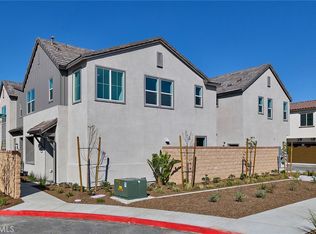 16573 Bottlebrush Ln #3, Fontana, CA 92336