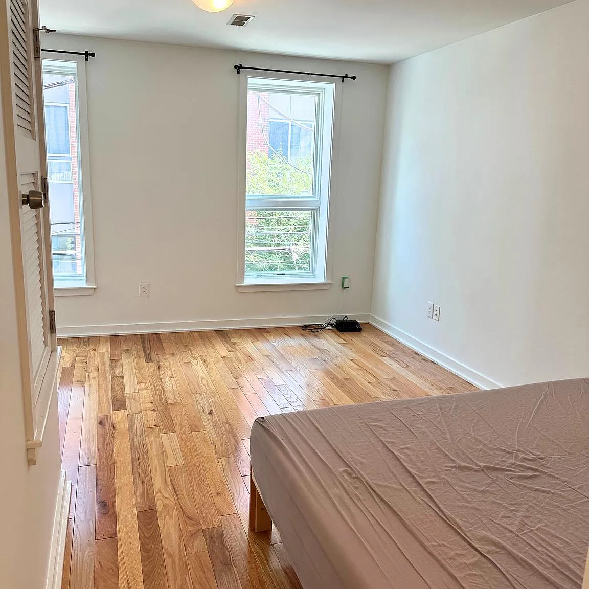 Studio, 500 sqft, $1,300 — Photo 4