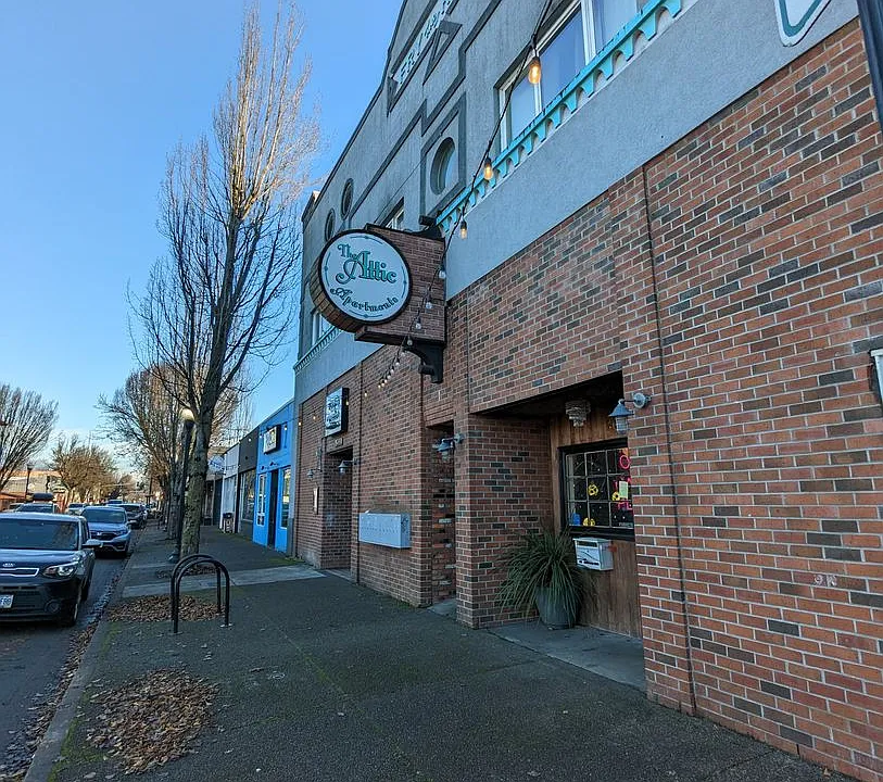 307 Main St #4