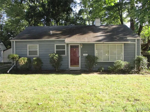 1436 Bel Aire Dr, Belleville, IL 62220
