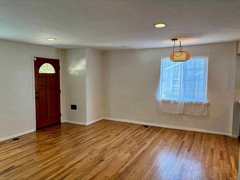 307 Toyon Way — Photo 7