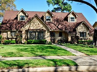 6746 Kury Ln, Houston, TX 77008