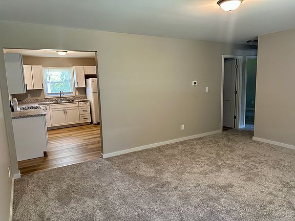 4th image of 7213 W 138th Ln #B