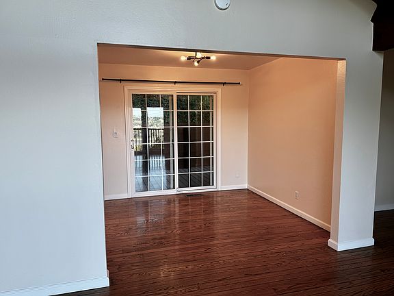 3rd image of 224 California Ave