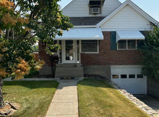 4526 Camberwell Rd, Cincinnati, OH 45209