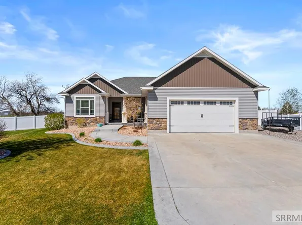 3221 E Ringneck Dr, Idaho Falls, ID 83401