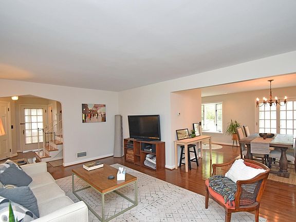 5th image of 6529 Baywood Ln