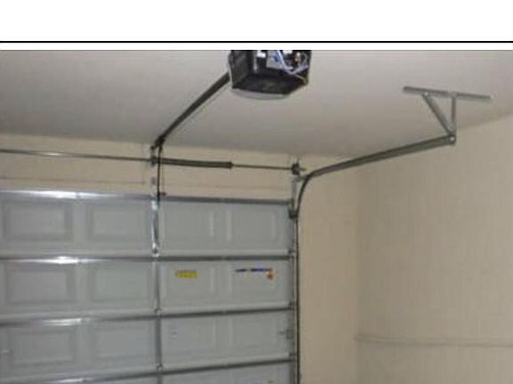 4th image of 3927 Chiquita Blvd S