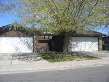 1st image of 2027 Comstock Dr