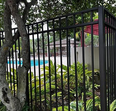 4th image of 9937 Nob Hill Ln Unit 9937