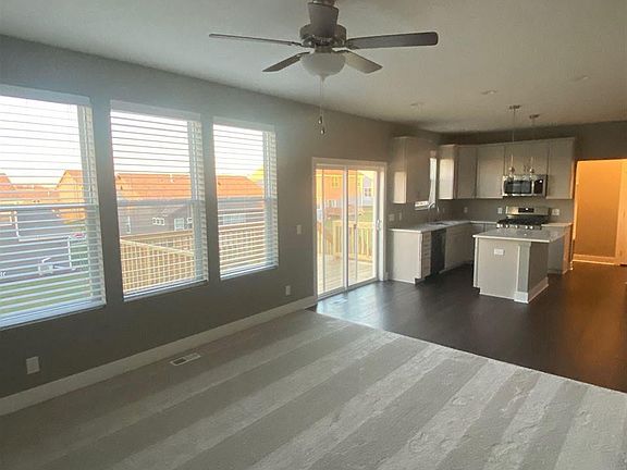 4th image of 11616 Glenn St