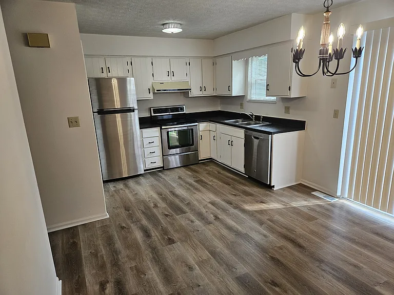 265 N Ashbrook Cir — Photo 5