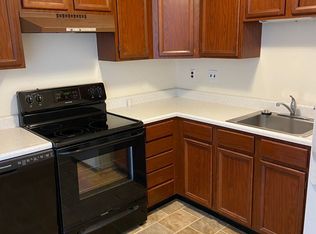 2419 3rd Ave #E, Marcus Hook, PA 19061