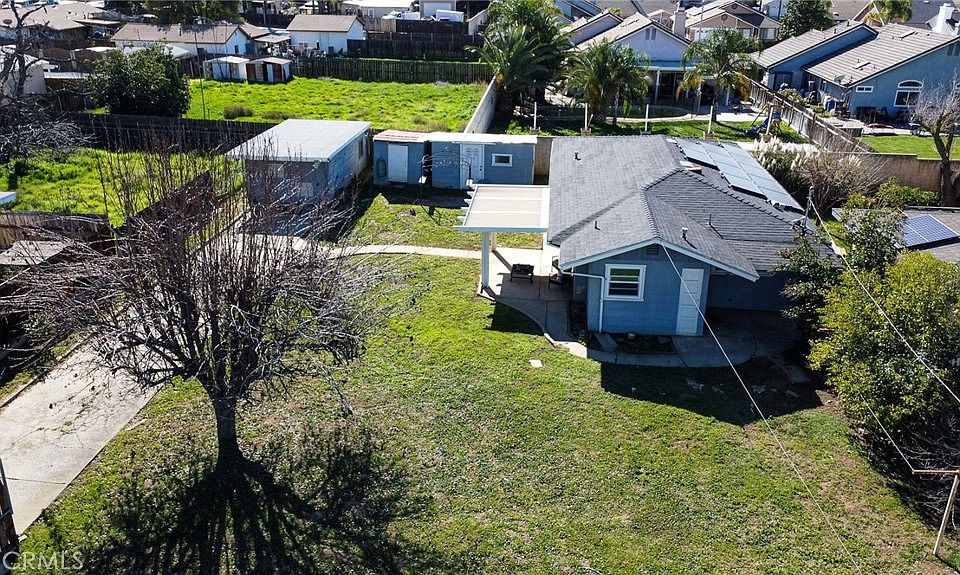 1st image of 323 Rogers Ln