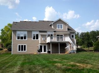 387 Chapel Dr, Springboro, OH 45066