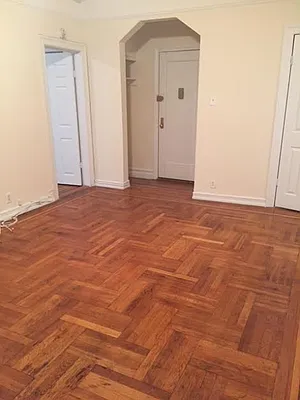 Rented by Roberto Guilbet, LREB | media 39