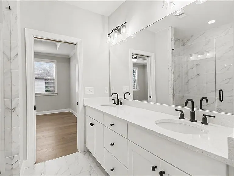 1258 Epping Ln — Photo 16