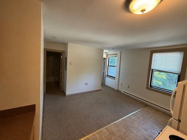 279 Main St #8 — Photo 3