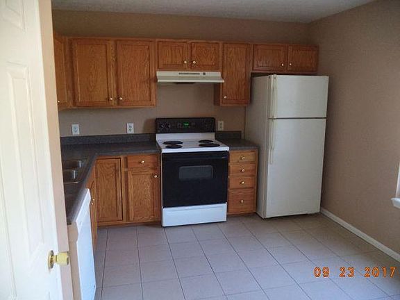 4th image of 164 Highland Blvd #4