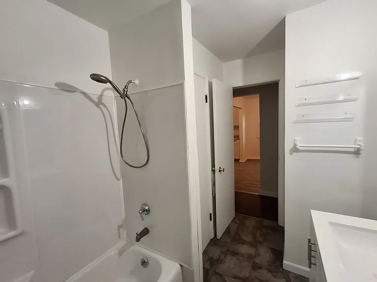 4163 N 48th St #4163 — Photo 3
