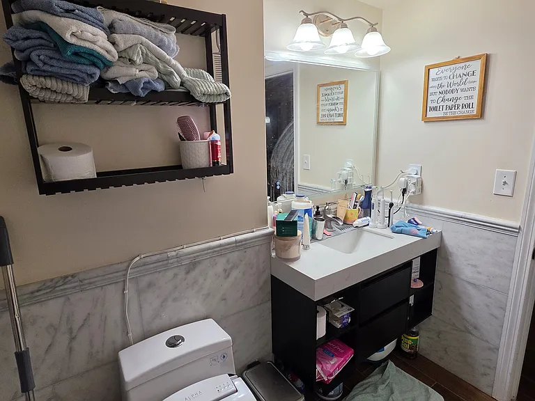 28 Burbank St #1 — Photo 10
