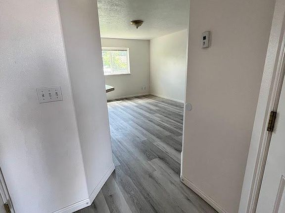 3rd image of 3658 Deloy Dr APT 3