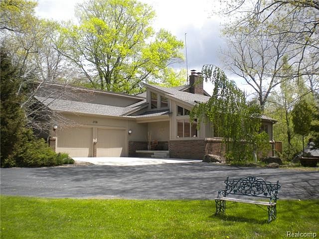 1st image of 2730 Challen Ln