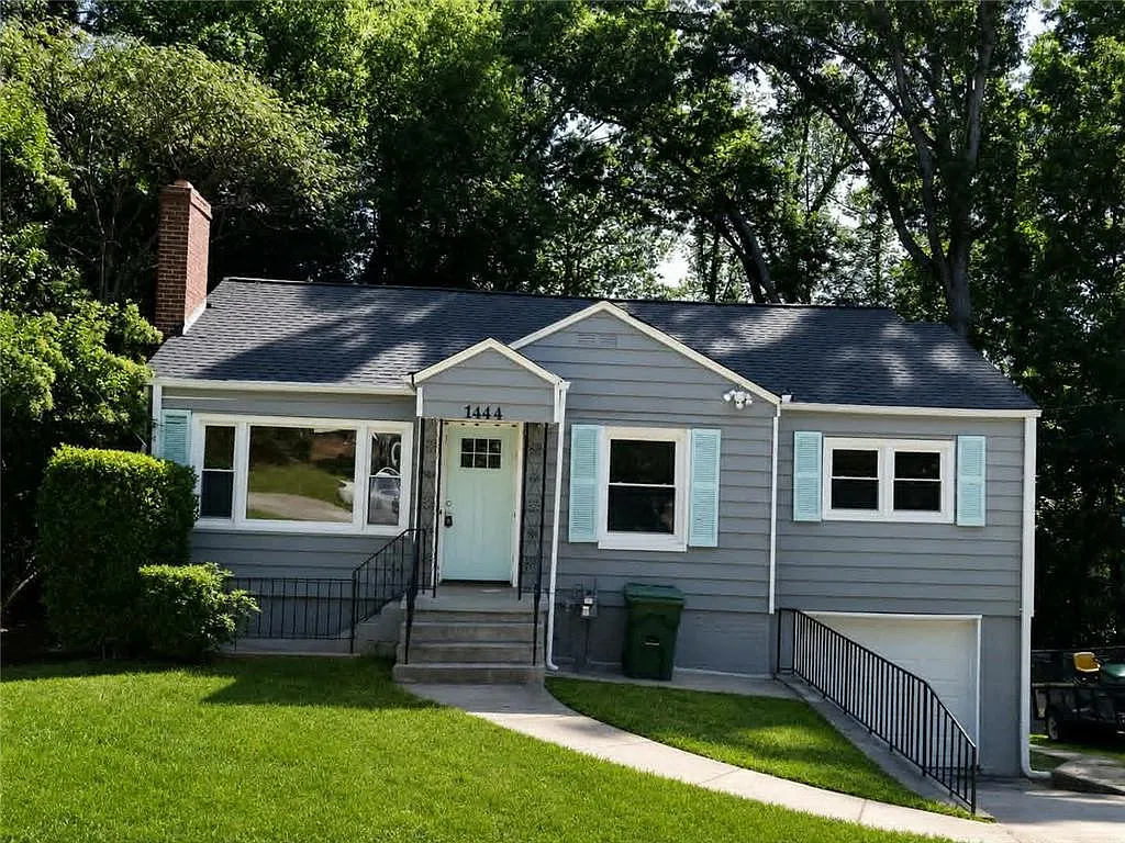 4 bed, 2.0 bath, 1170 sqft, $2,100 — Photo 1