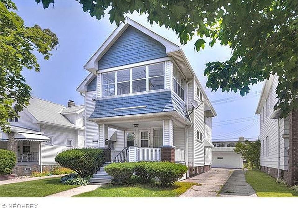 1st image of 2165 Clarence Ave