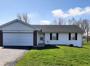 132 Harvest Glenn Dr, Davis Junction, IL 61020