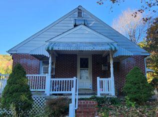 7 E Miller Rd, New Providence, PA 17560