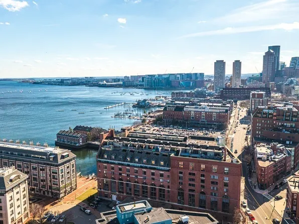 357 Commercial St APT 10, Boston, MA 02109