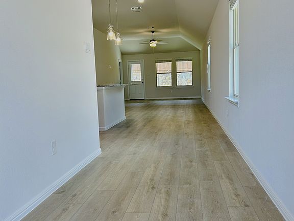 FAMILY ROOM/ DINNING ROOM