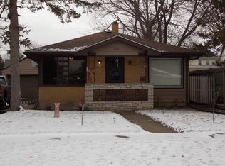 2206 Ezekiel Ave, Zion, IL 60099