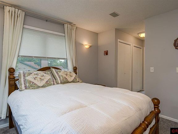 5th image of 128 E Tattler Ln