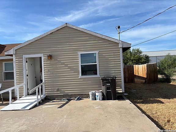 5th image of 1336 Las Quintas Blvd