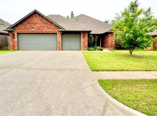 121 Halifax Way, Norman, OK 73069