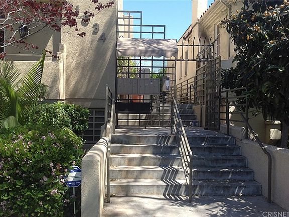 2nd image of 1030 S Shenandoah St #5