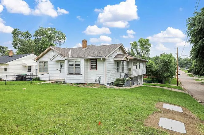 3502 Drexel St — Photo 1