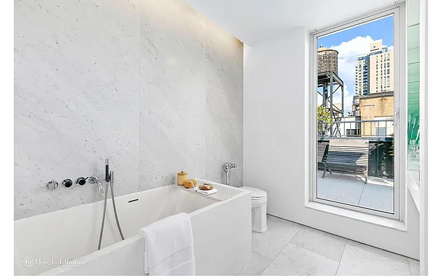 Sold by Douglas Elliman | media 21