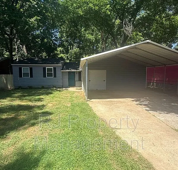 3981 Maynard Dr — Photo 1