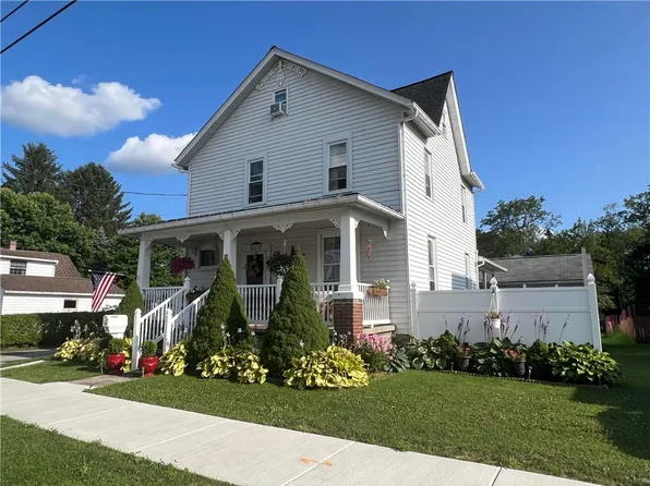 329 W Garrett St, Somerset, PA 15501