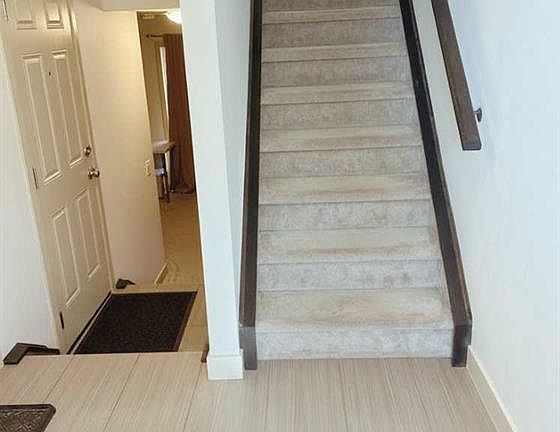 5th image of 128 W Strathcona Cir