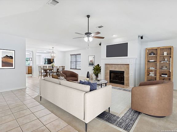 4th image of 2626 MONTEBELLO