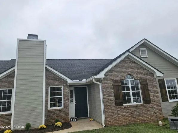 1613 Sweetwater Dr, Warner Robins, GA 31088