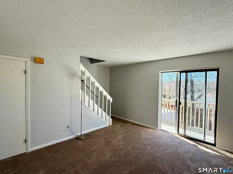 84 Wilmot St — Photo 6