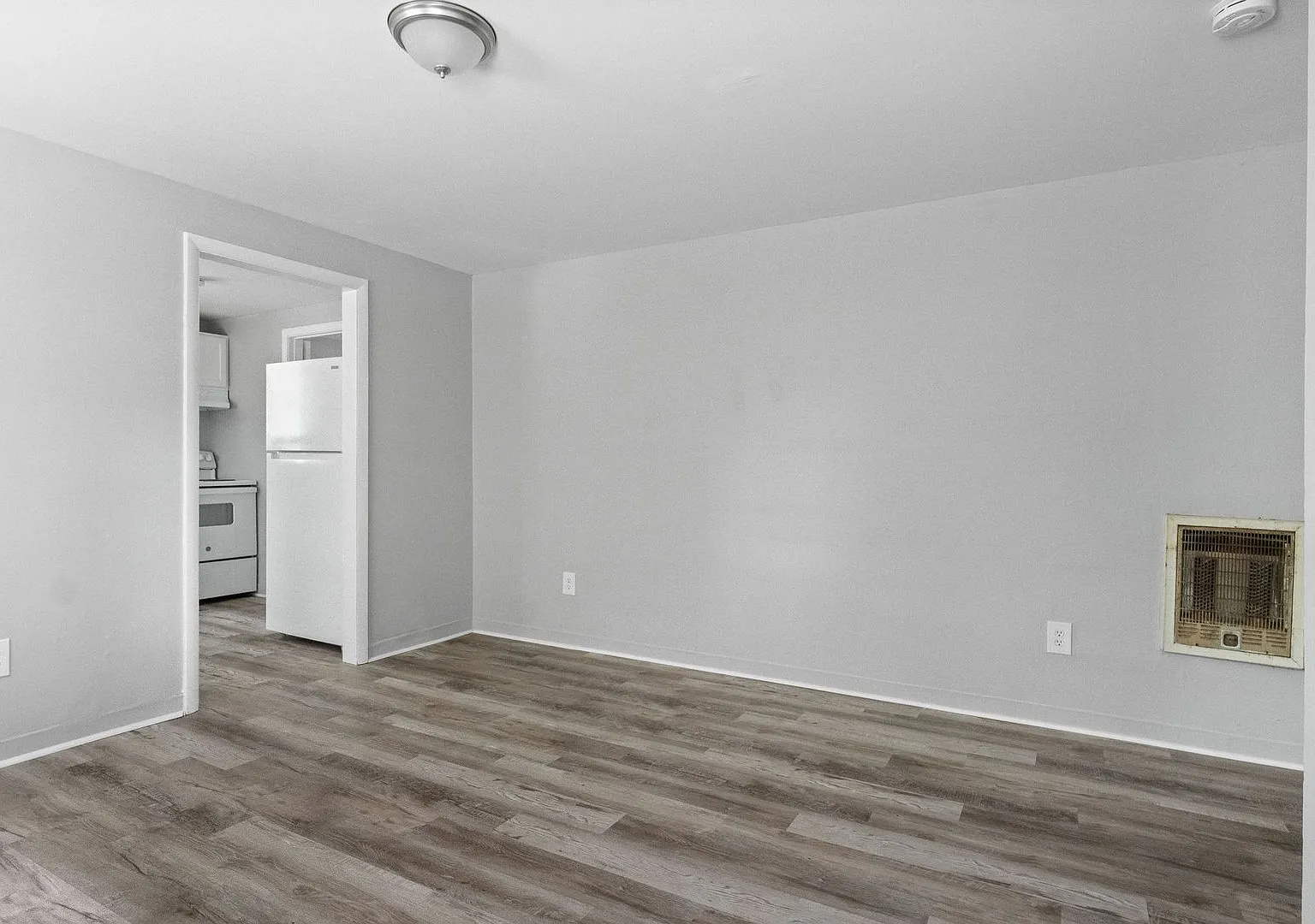 427 Circle Drive — Photo 4
